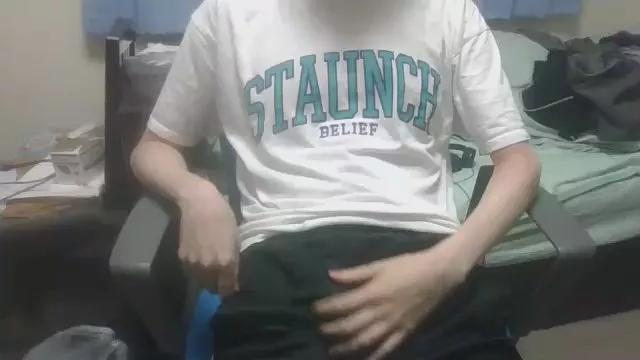 raw0324 on Cam4 
