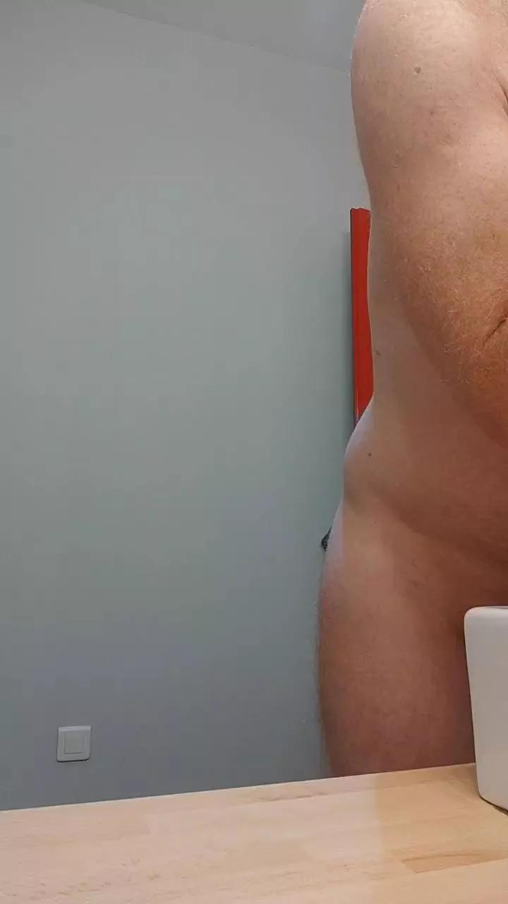 redbullxl33 on Cam4 