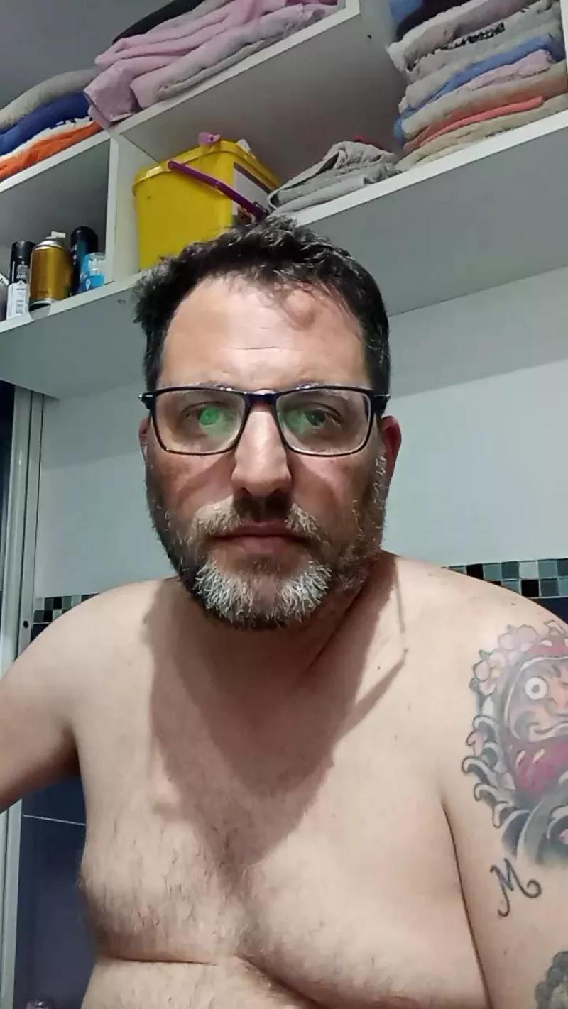 Reload_33 on Cam4 