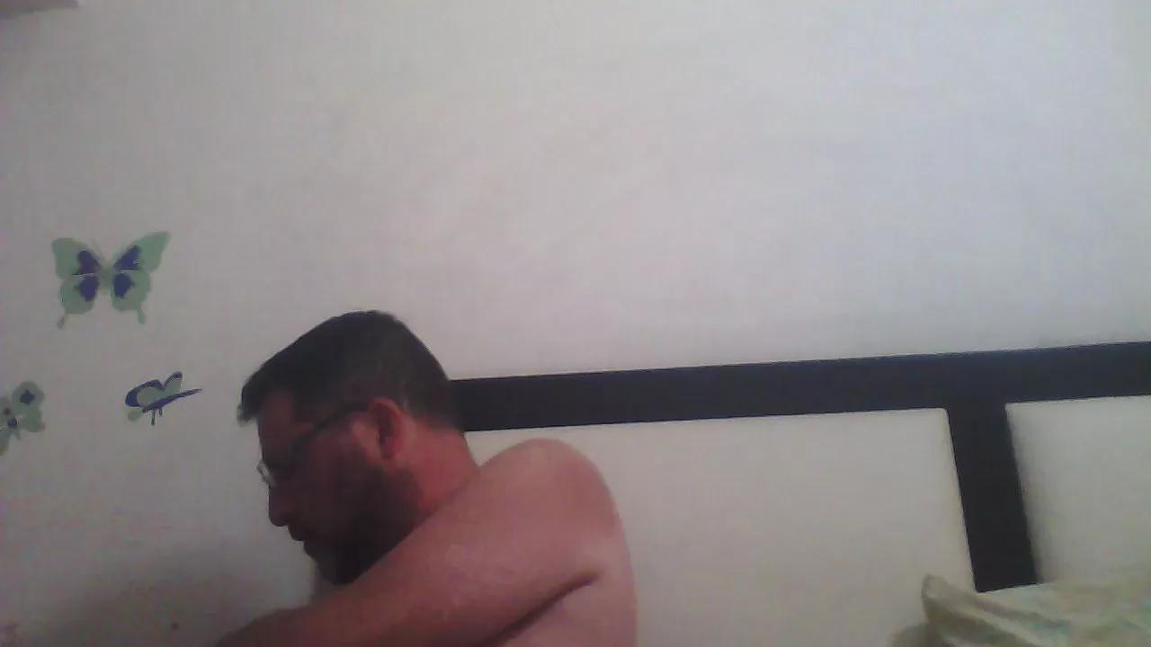 Reload_33 on Cam4 