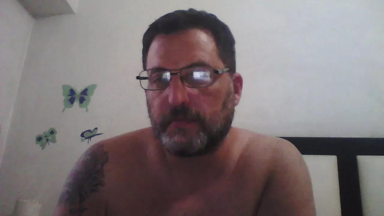 Reload_33 on Cam4 