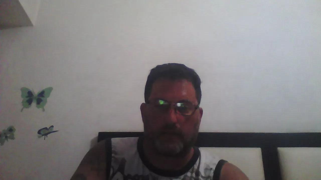 Reload_33 on Cam4 