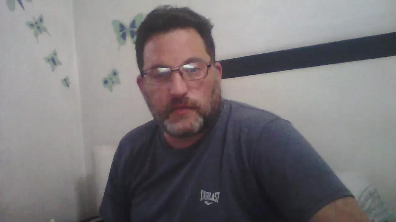 Reload_33 on Cam4 