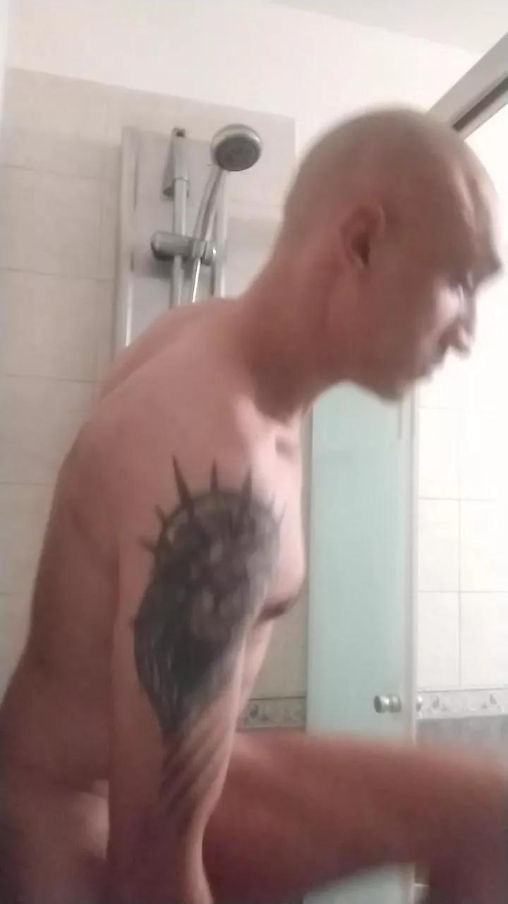 Renzo19877 on Cam4 