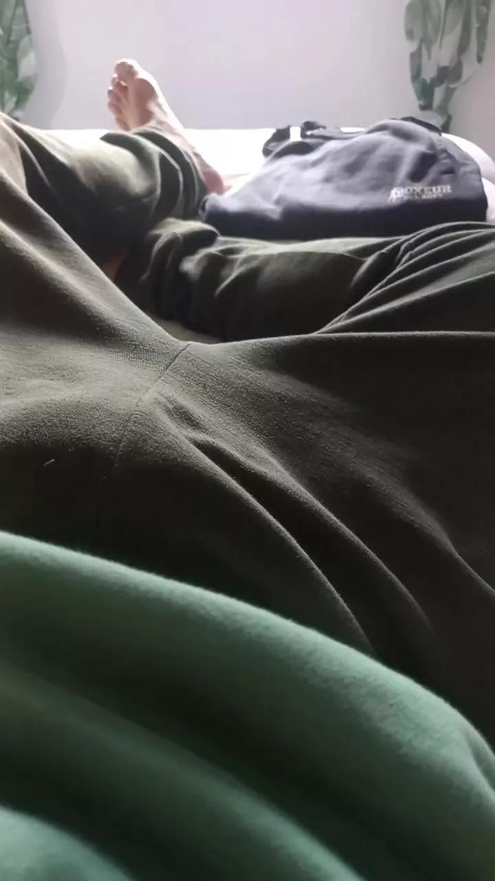 robertoec200 on Cam4 