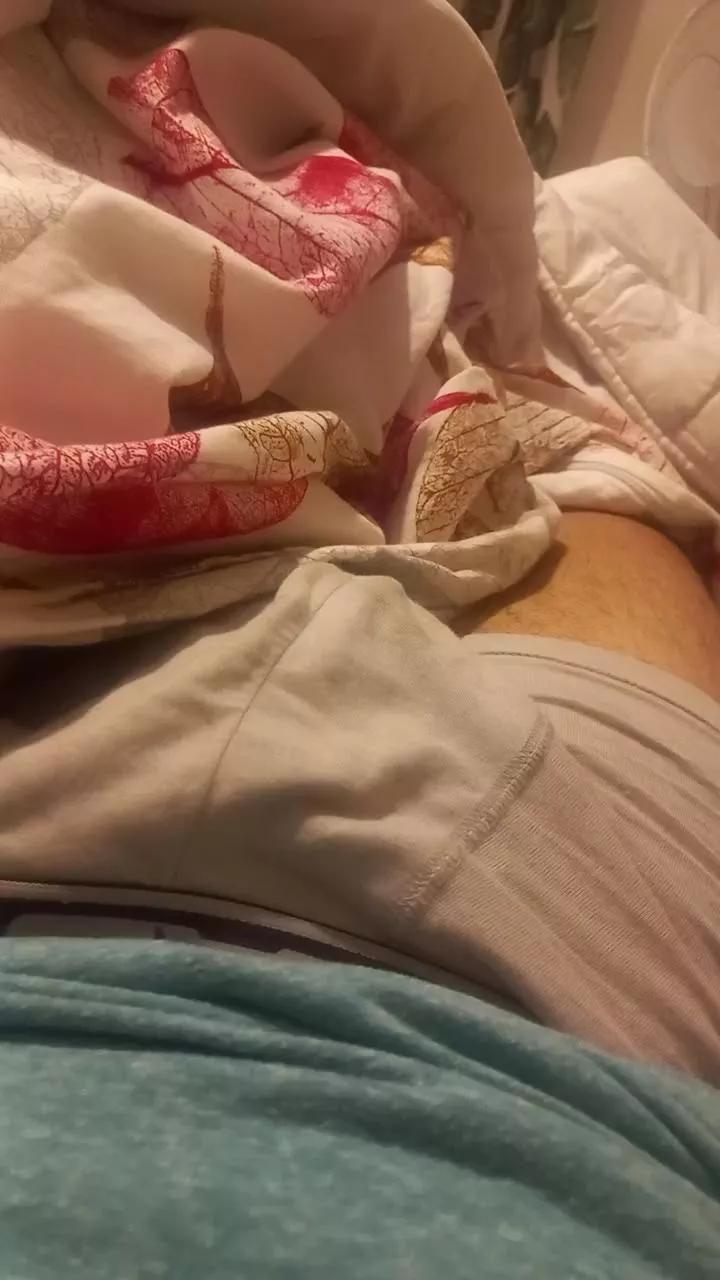 robertoec200 on Cam4 