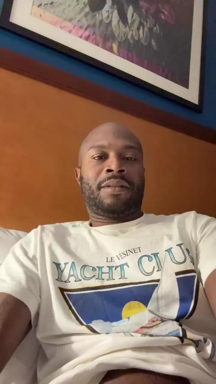 RonniePipeHer on Cam4 