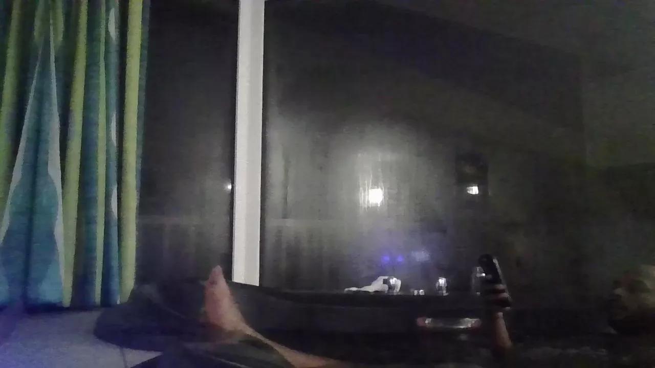 RonniePipeHer on Cam4 