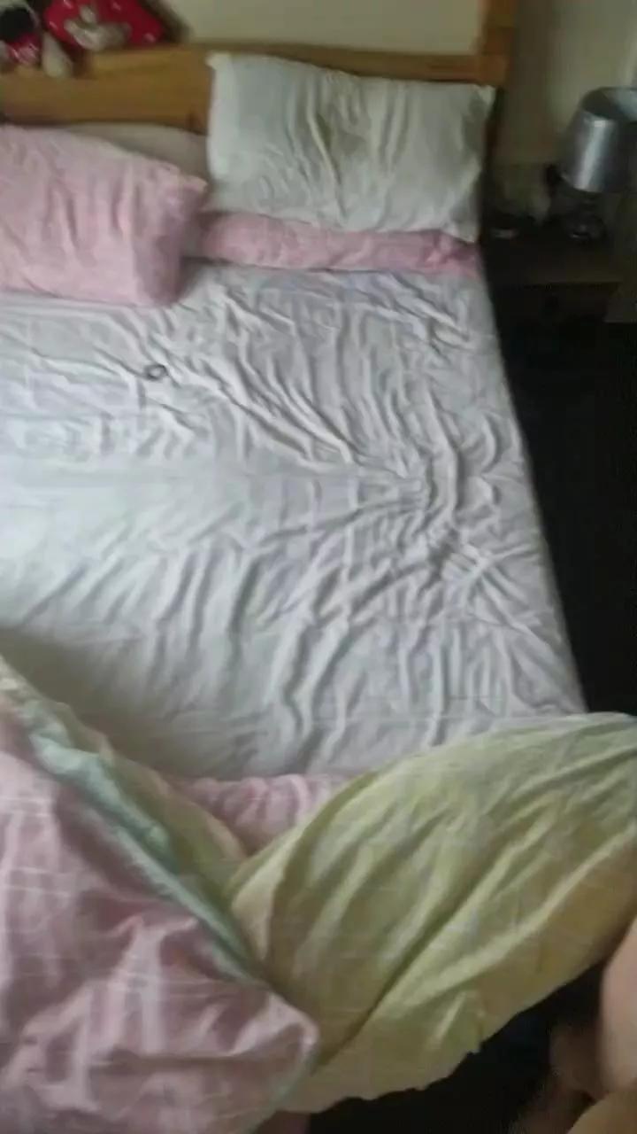 Roverfun1918 on Cam4 