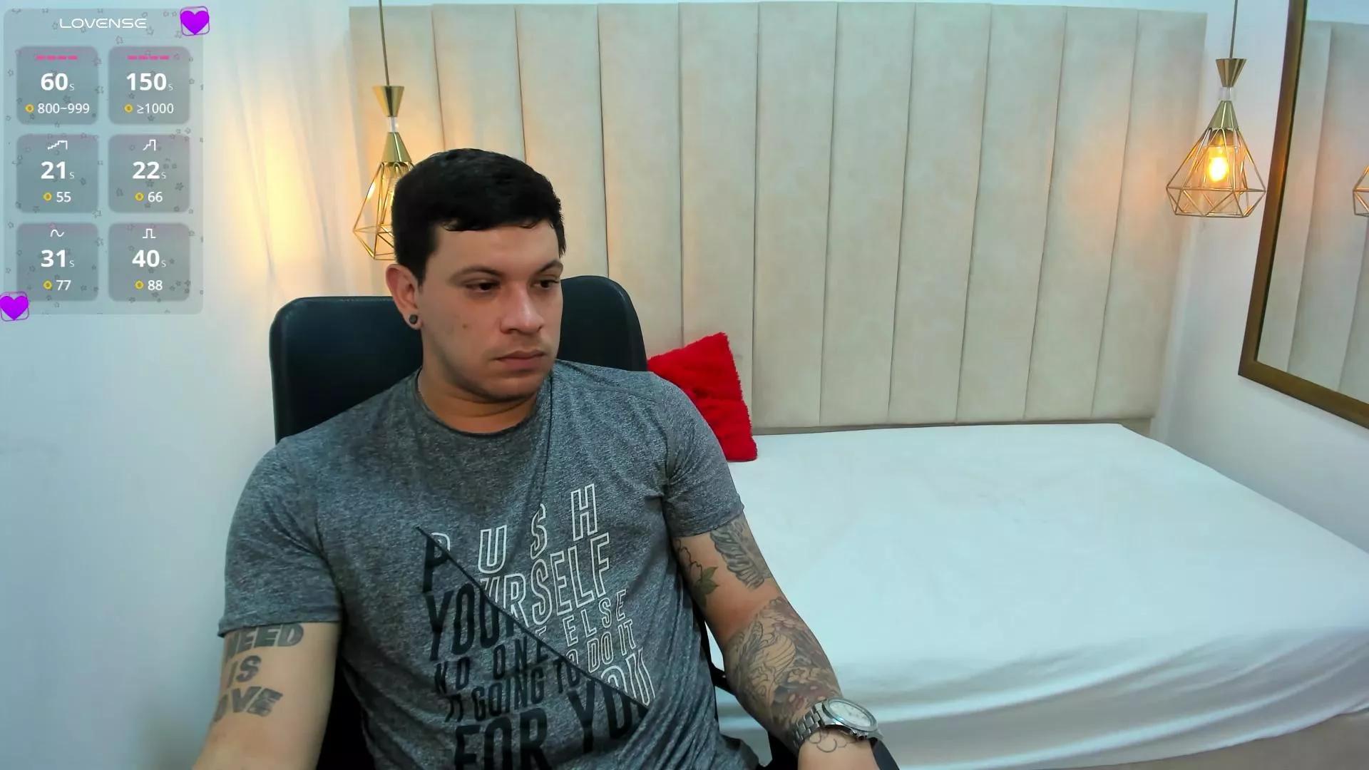 Ryden_ on Cam4 