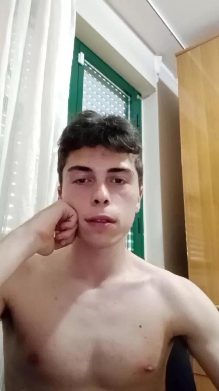 Samuele055 on Cam4 