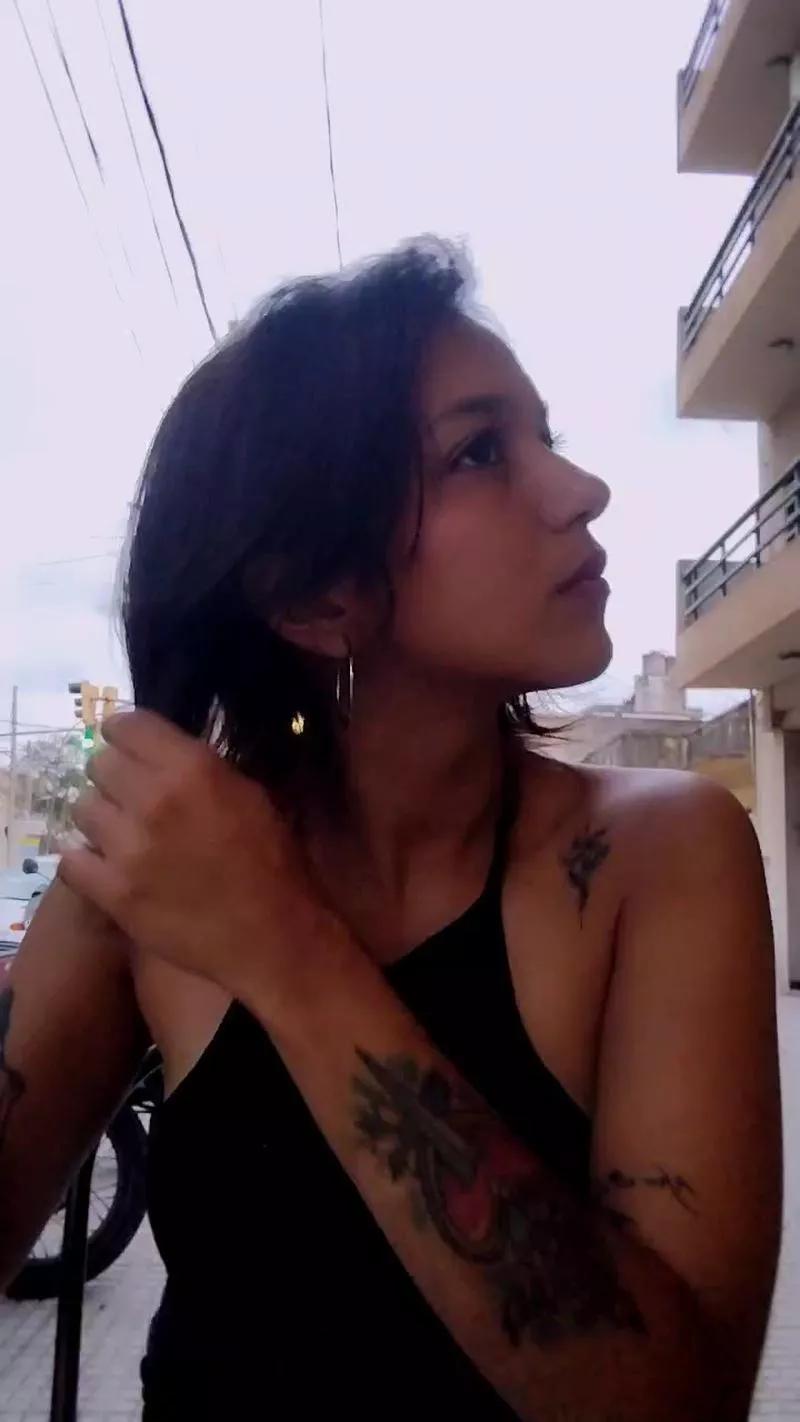 Sashmoon420 on Cam4 