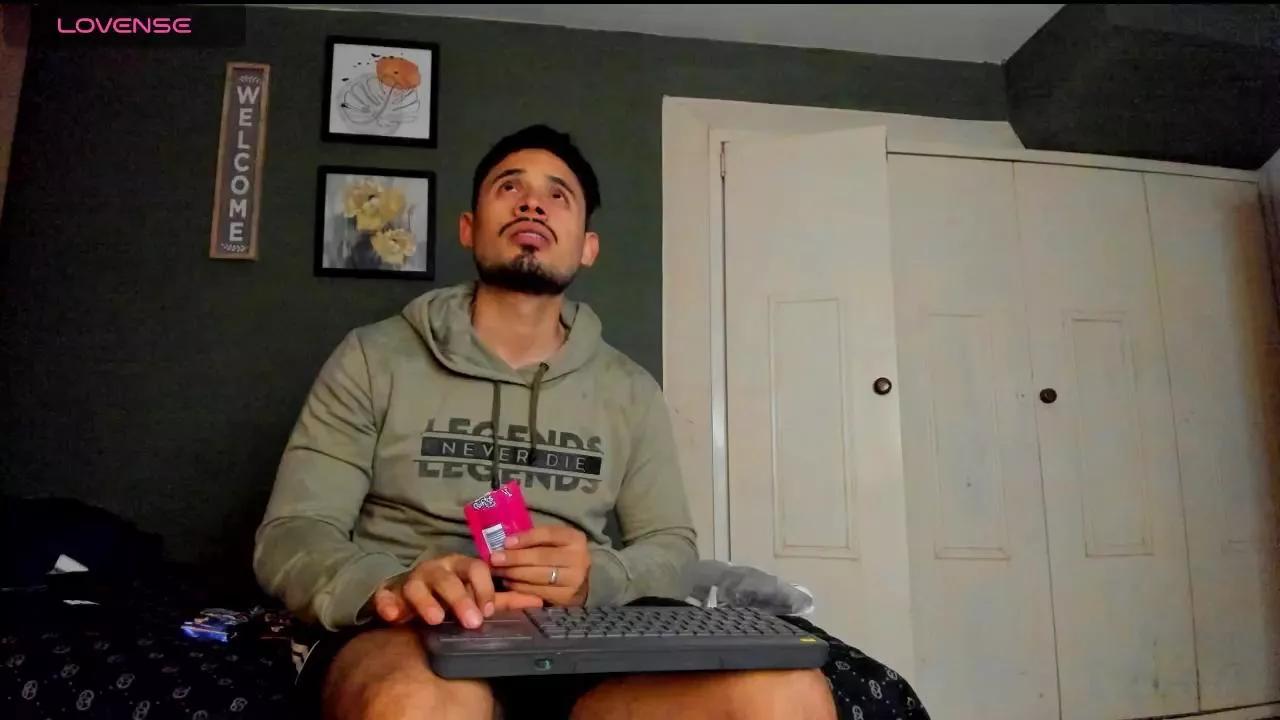 sexlawyers1 on Cam4 
