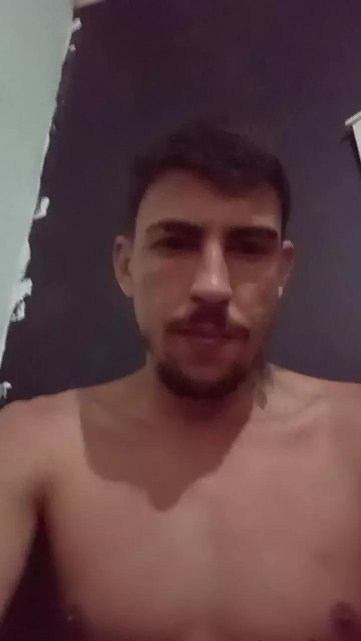 Sexymaromba33 on Cam4 