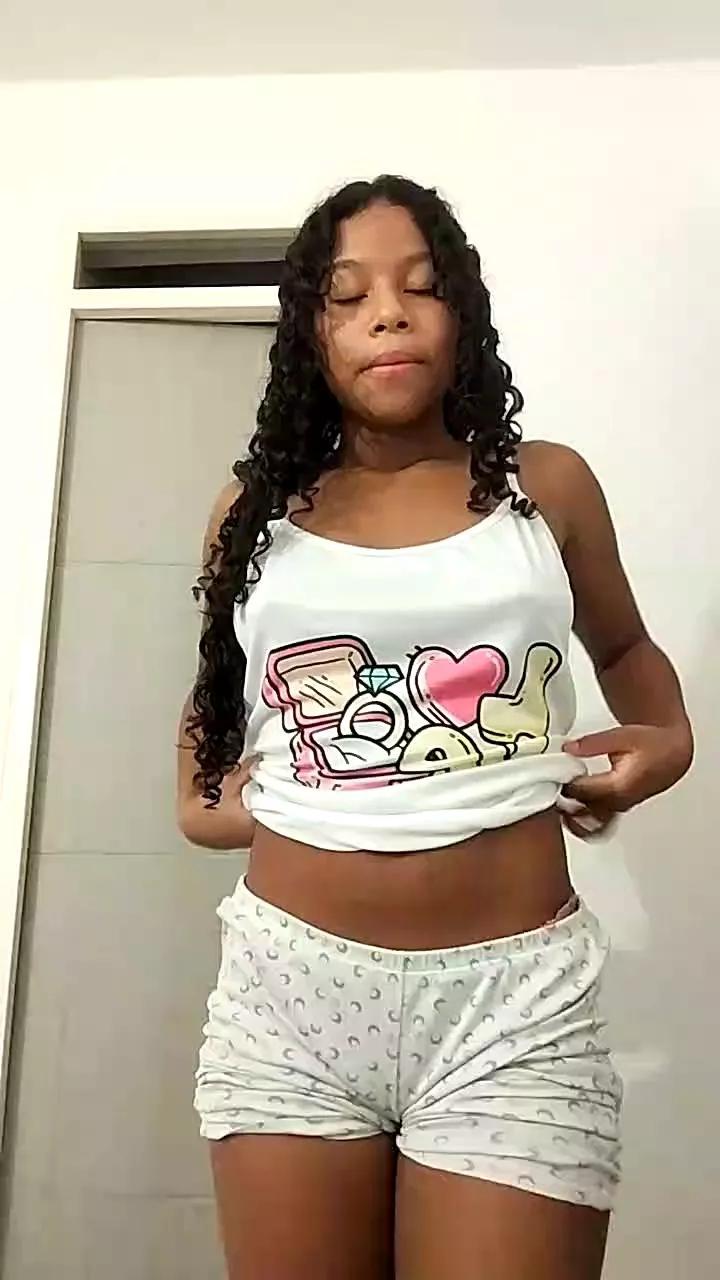 Sexyoung777 on Cam4 