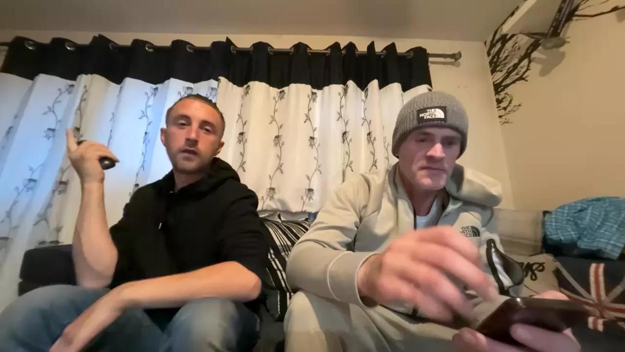 Sharkybud on Cam4 