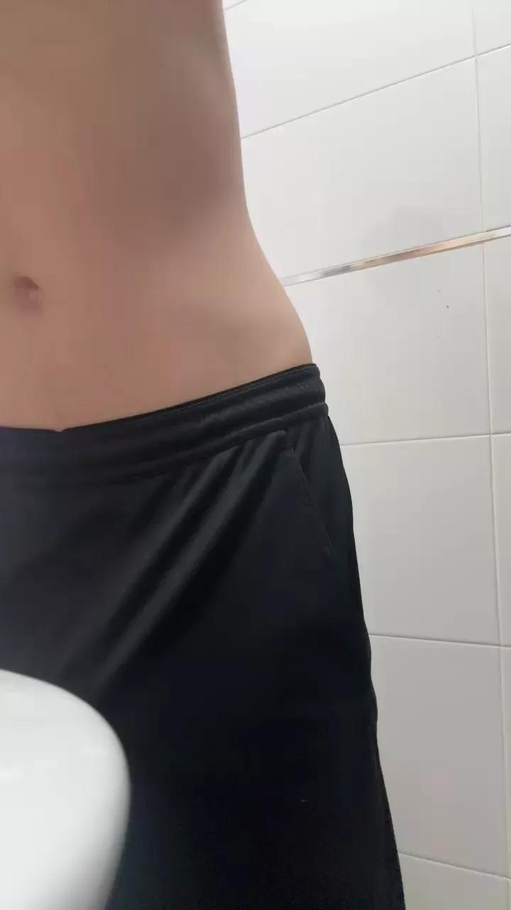 Shyboy911 on Cam4 