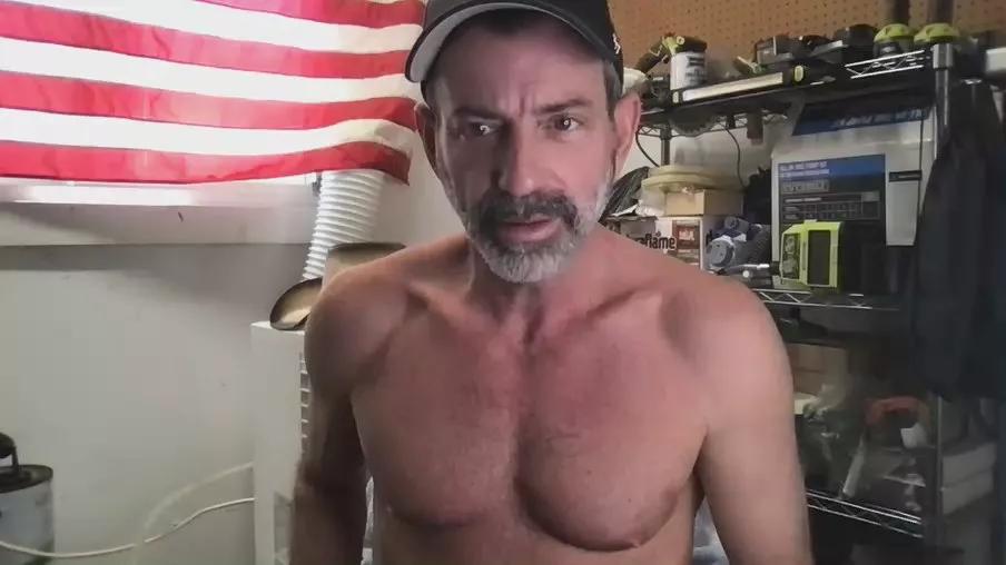 Silver_1k on Cam4 