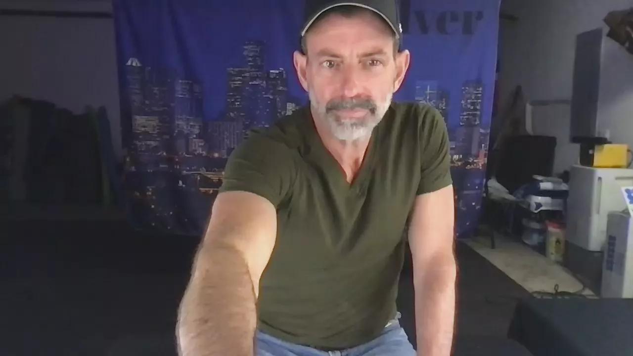 Silver_1k on Cam4 
