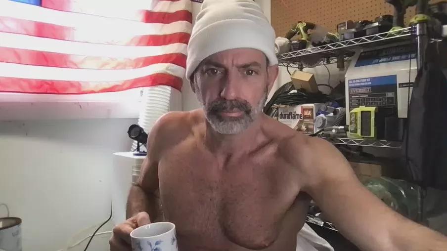 Silver_1k on Cam4 