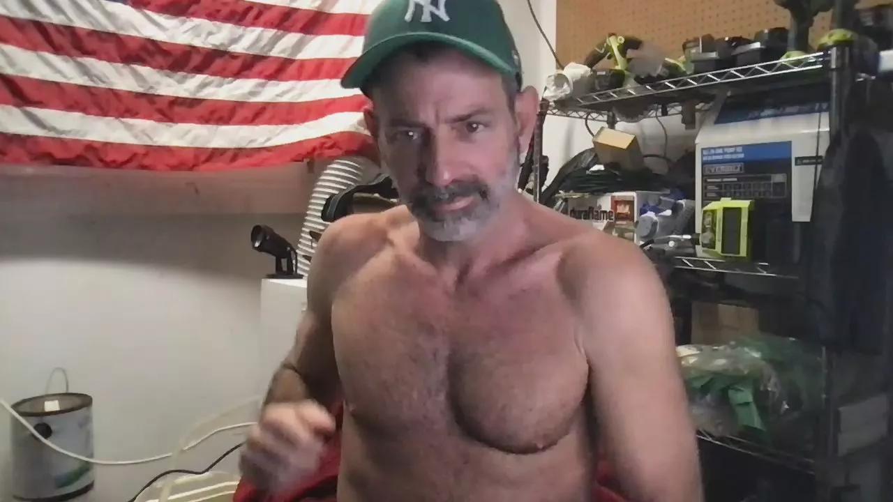 Silver_1k on Cam4 