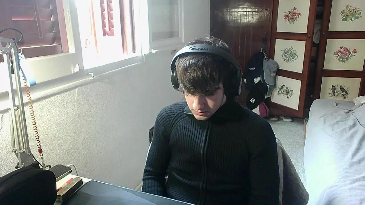 thebulgueboyy on Cam4 