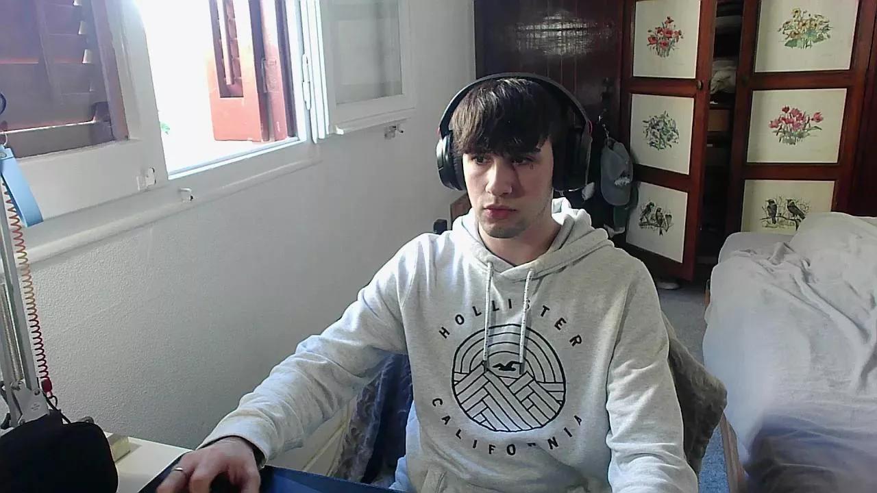 thebulgueboyy on Cam4 