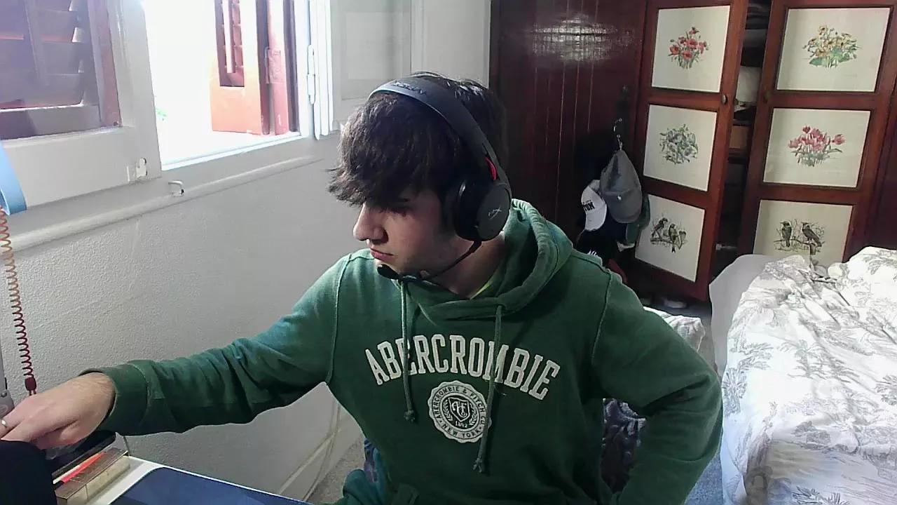 thebulgueboyy on Cam4 