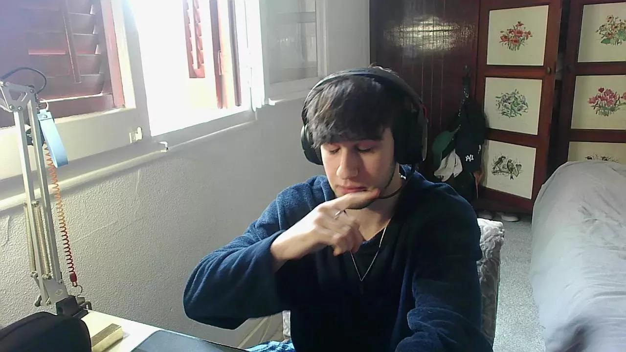thebulgueboyy on Cam4 