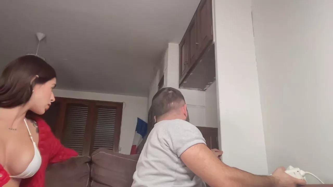 Thony_Grey on Cam4 