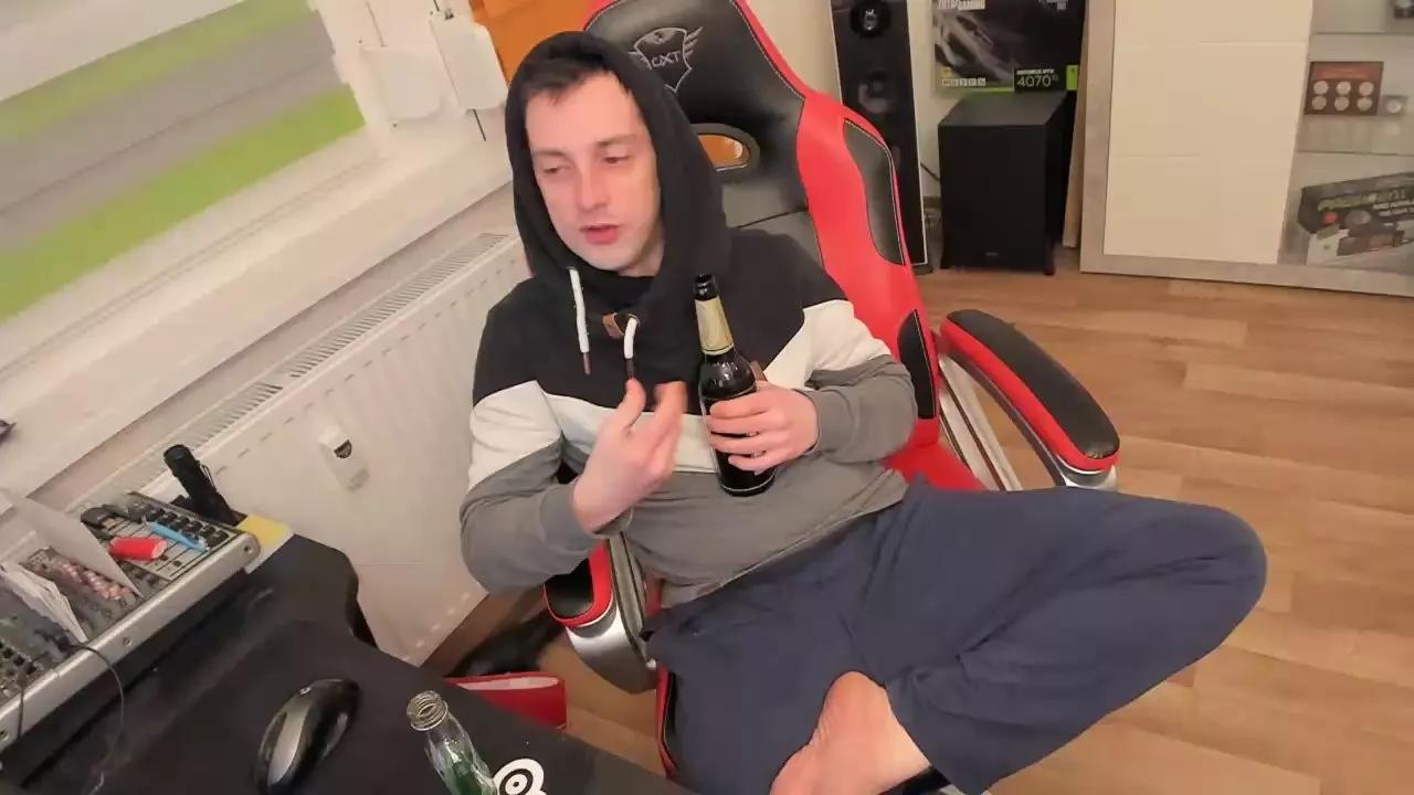 tonibiteen21 on Cam4 