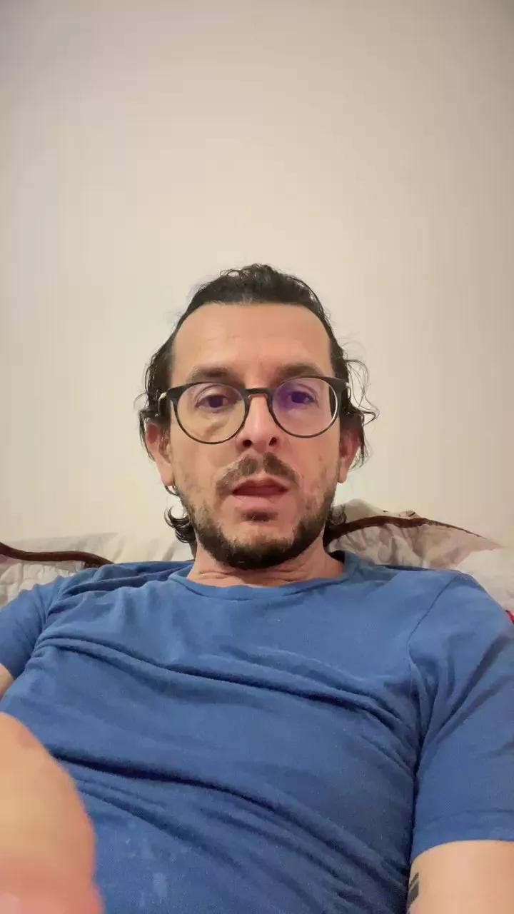 Tonypazer on Cam4 