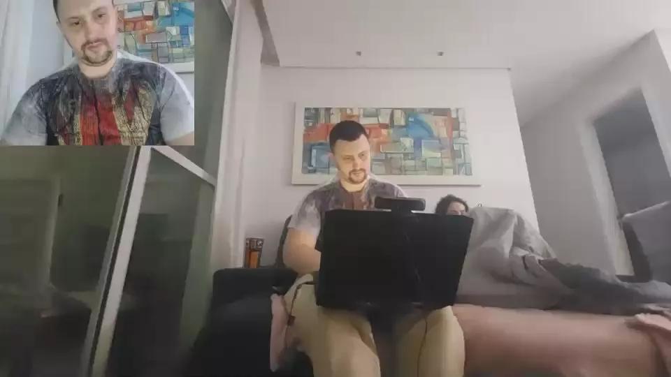 tropical_guy92 on Cam4 