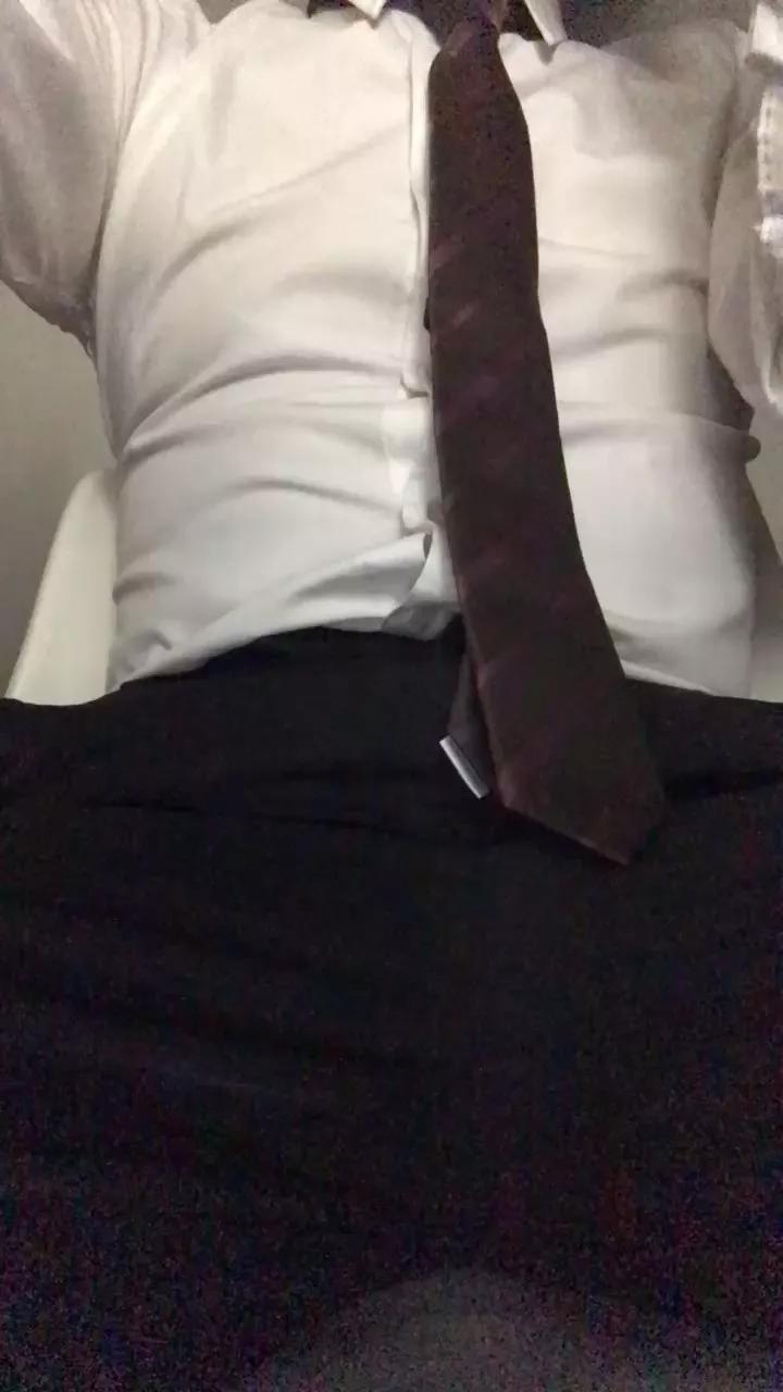 trunky_boi on Cam4 