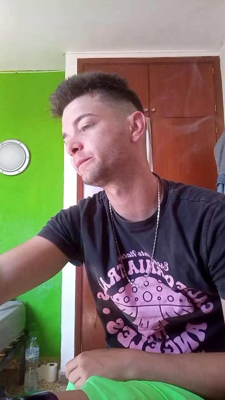 Tugolfo on Cam4 