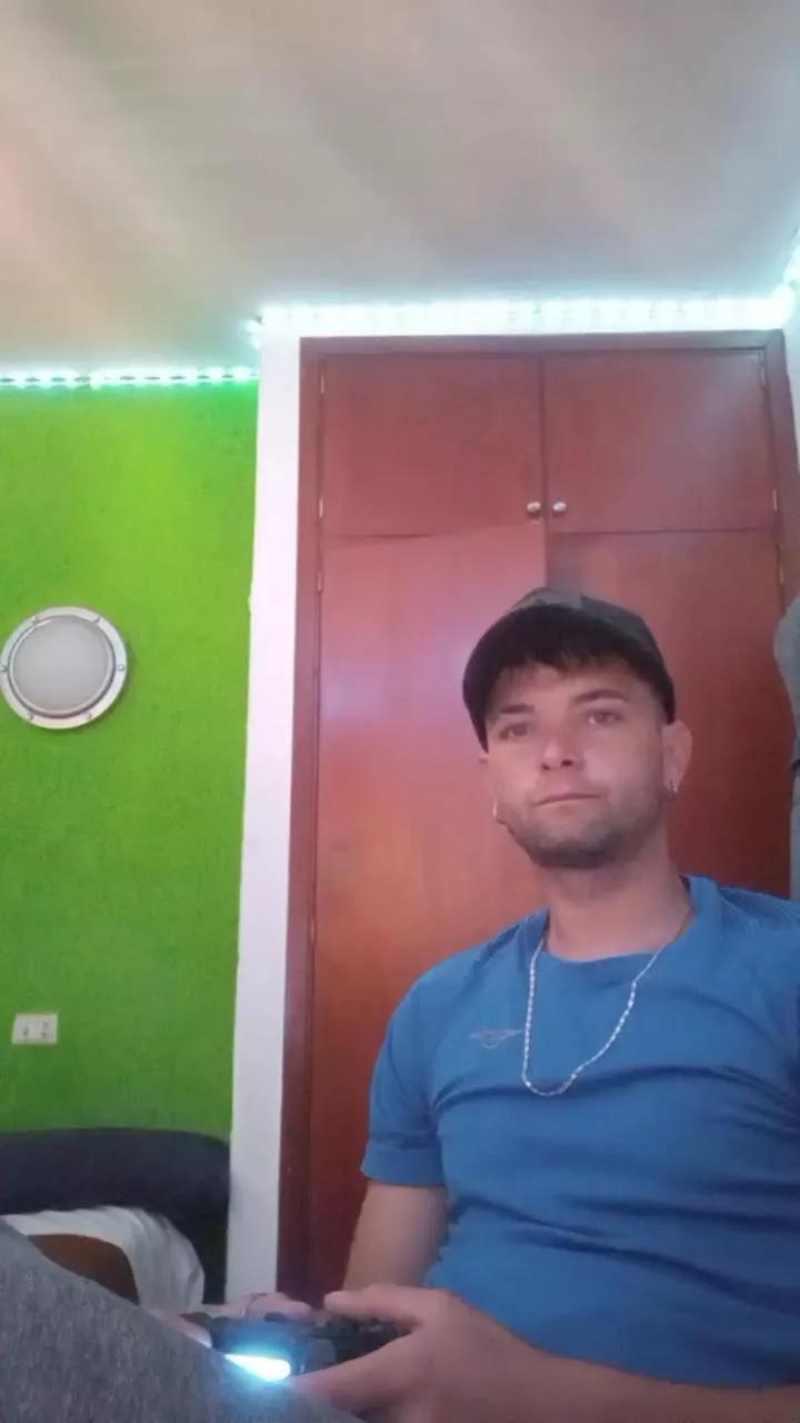 Tugolfo on Cam4 