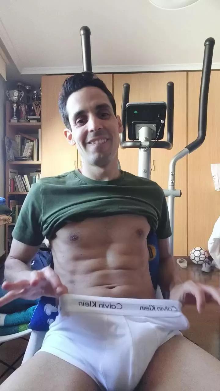 tuvecinito37 on Cam4 
