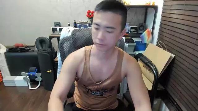 UransW on Cam4 