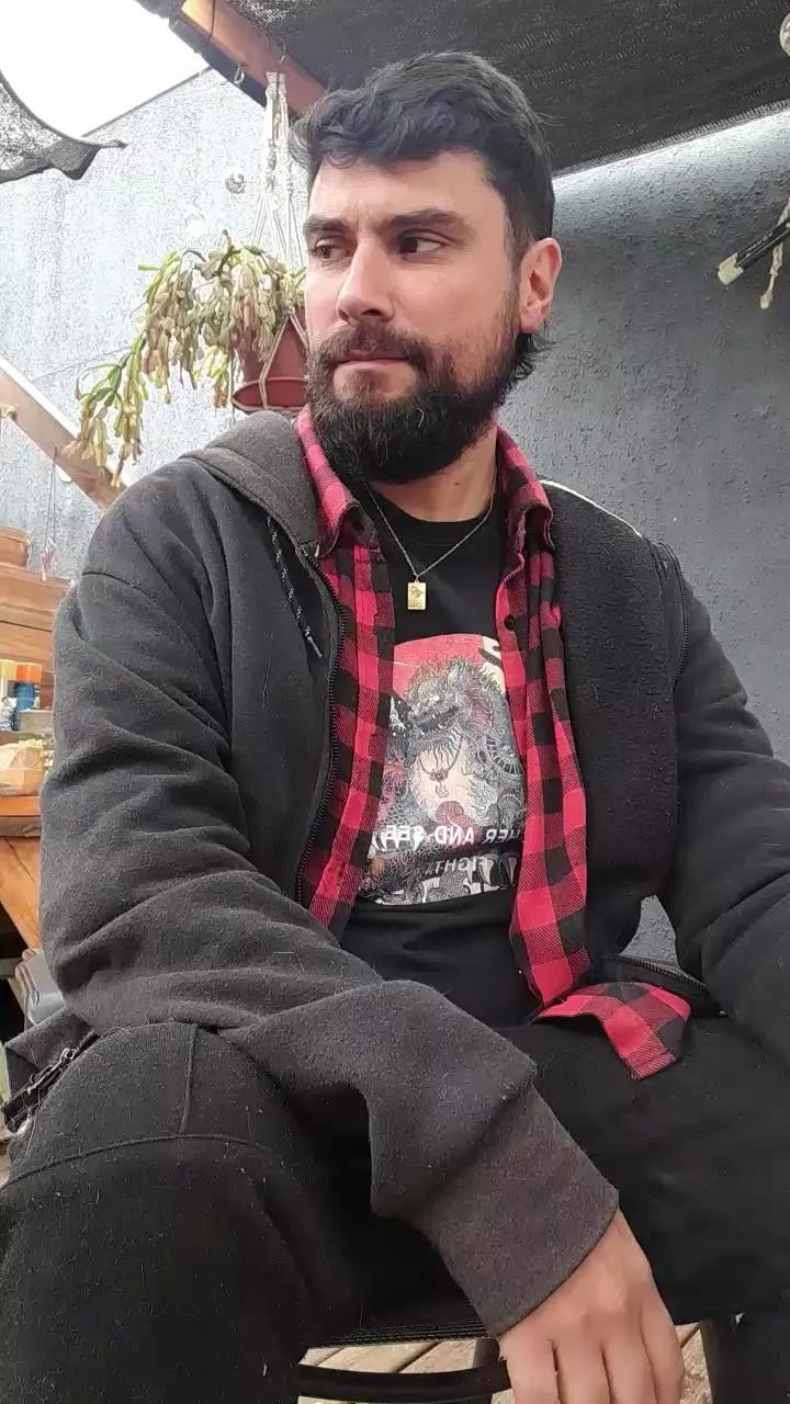 VecinoChileno on Cam4 