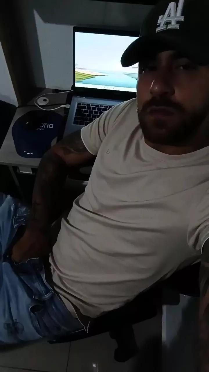 vergapink4 on Cam4 