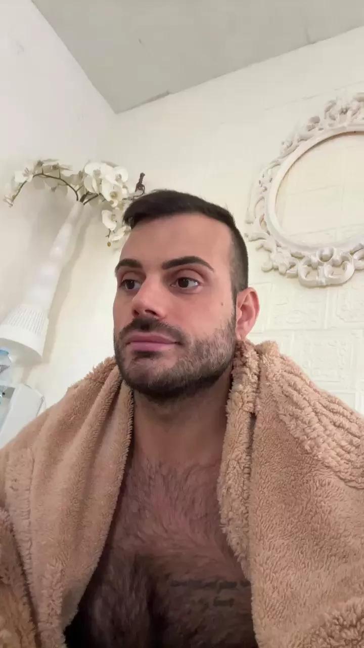 Viki84 on Cam4 