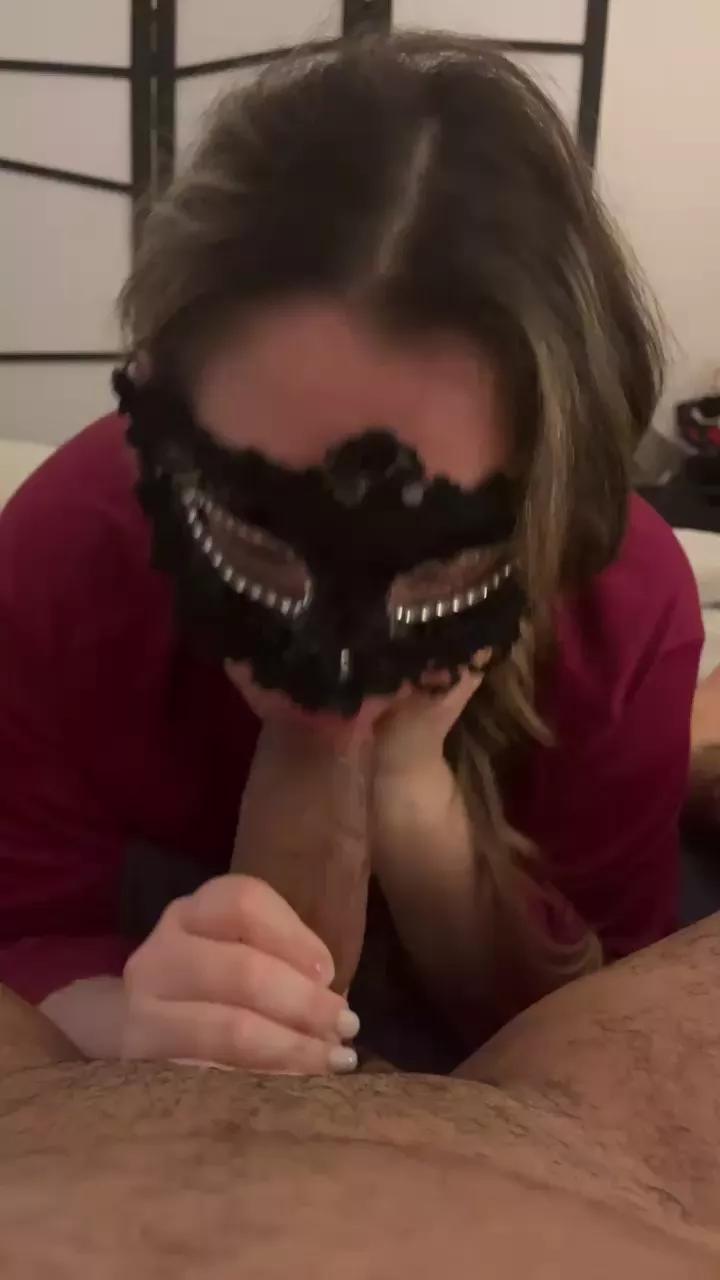 WhiteBubs on Cam4 