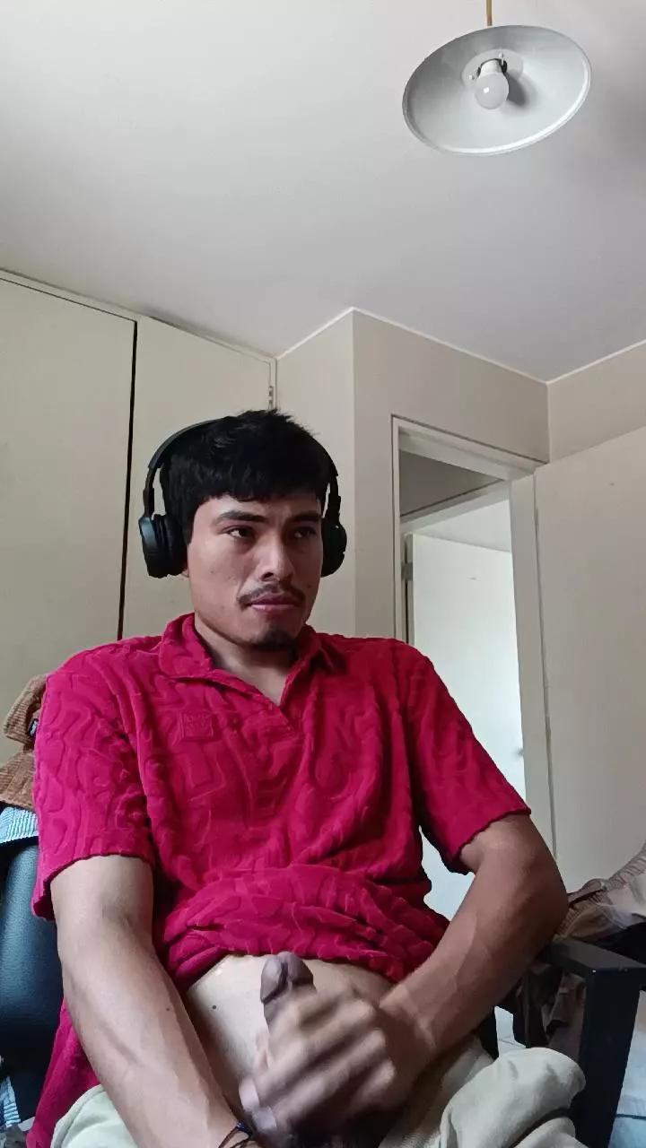 YesFrank on Cam4 