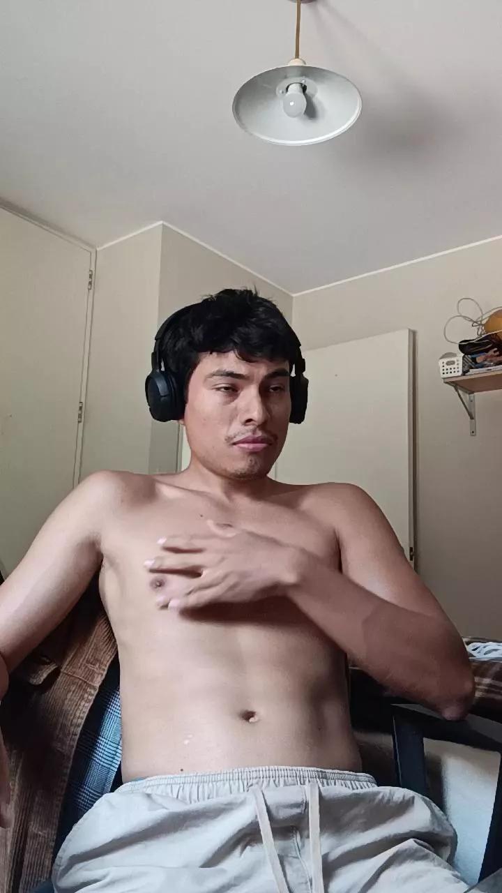 YesFrank on Cam4 