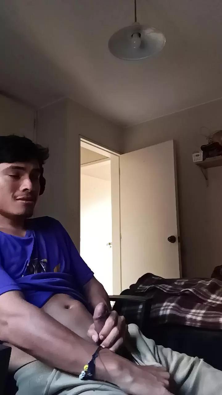YesFrank on Cam4 