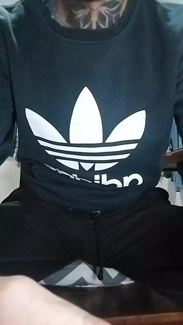 Yonathancalja on Cam4 