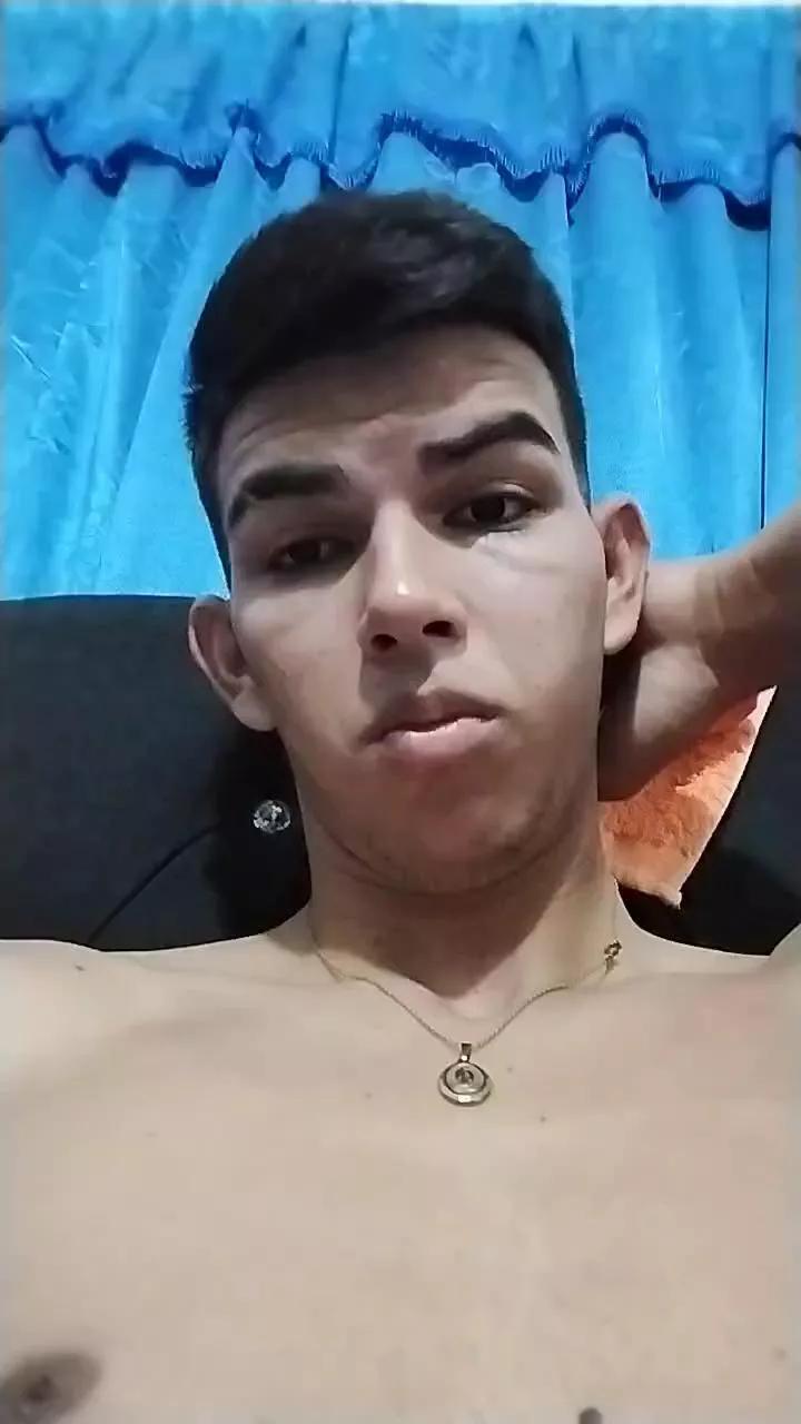 zenzero19 on Cam4 