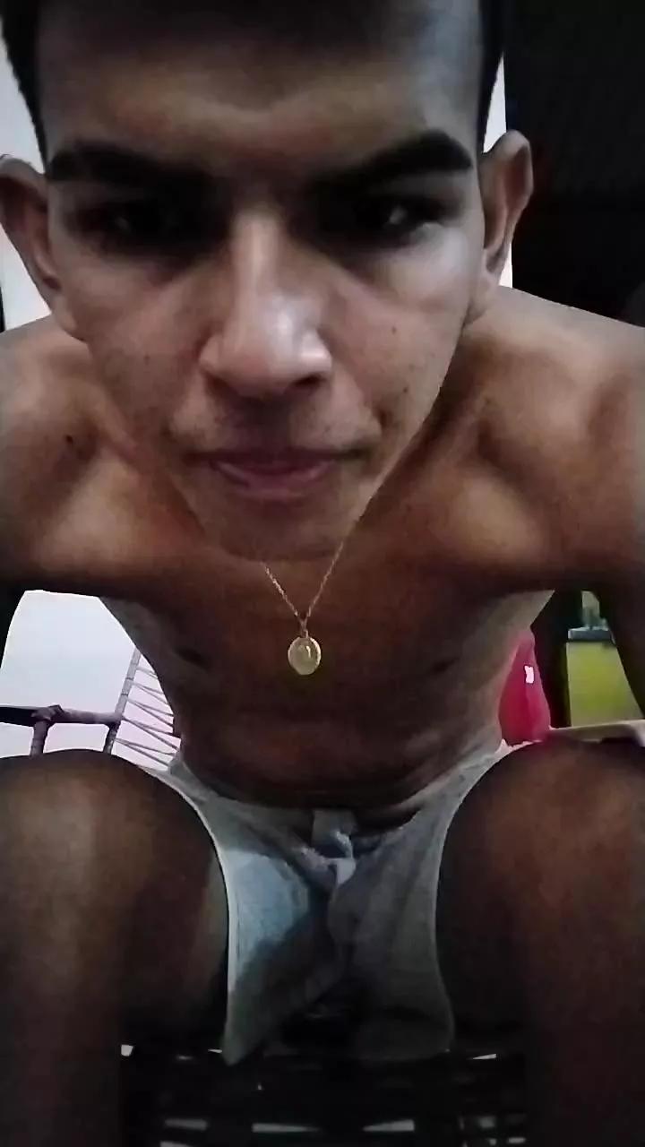 zenzero19 on Cam4 