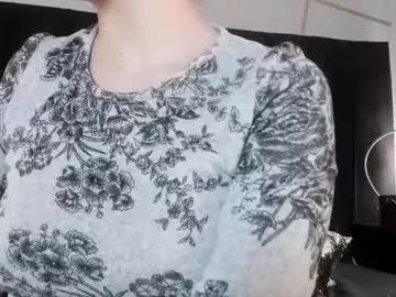 Freechat adeelinee on Chaturbate
