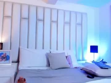 Freechat adreeaperez1 on Chaturbate